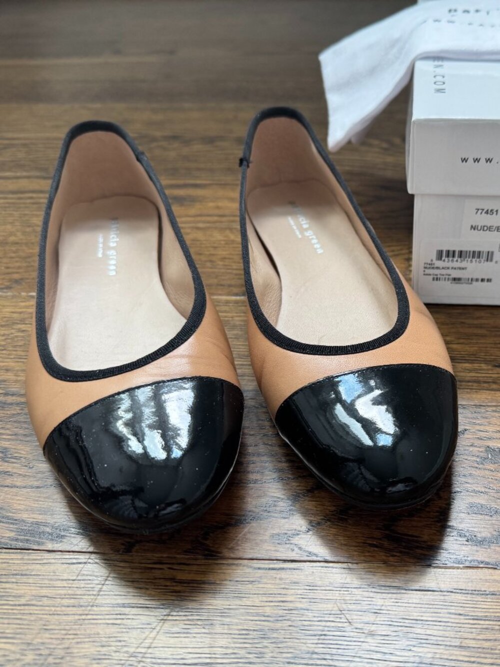 Patricia Green Adele Cap Toe Flat-Nude/Black Patent  Size 9